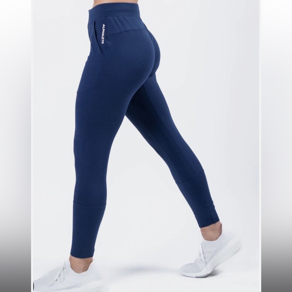 Alphalete Women's Trace Jogger Pants- Persian Blue